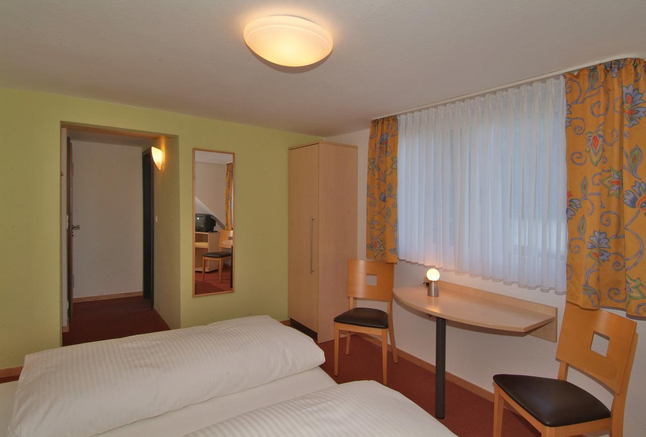 Hotel Haus Am Berg Trèves Extérieur photo